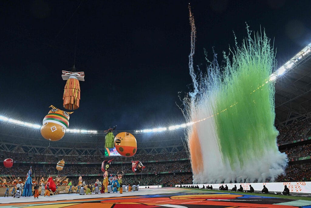 Immersive stage ceremony
